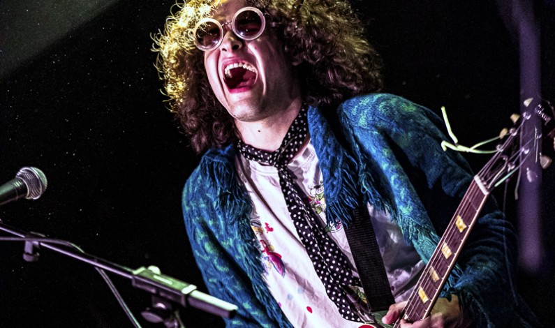 Moon Walker – Truth to Power Moon Walker – Truth to Power